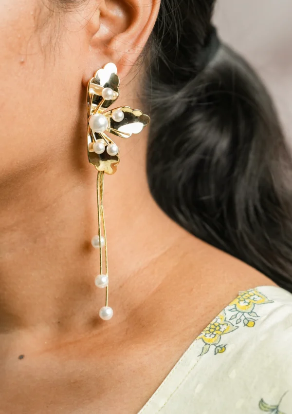Golden Petal Pearl Drops