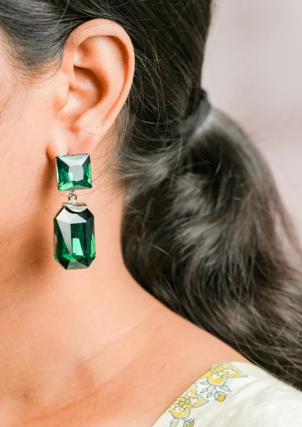 Glossy Stone Drops