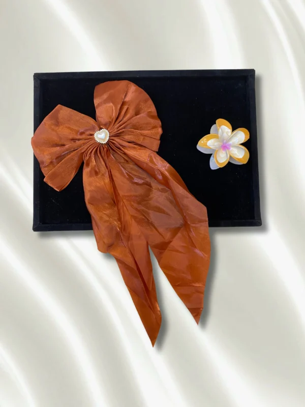 Cinnamon Heart Bow